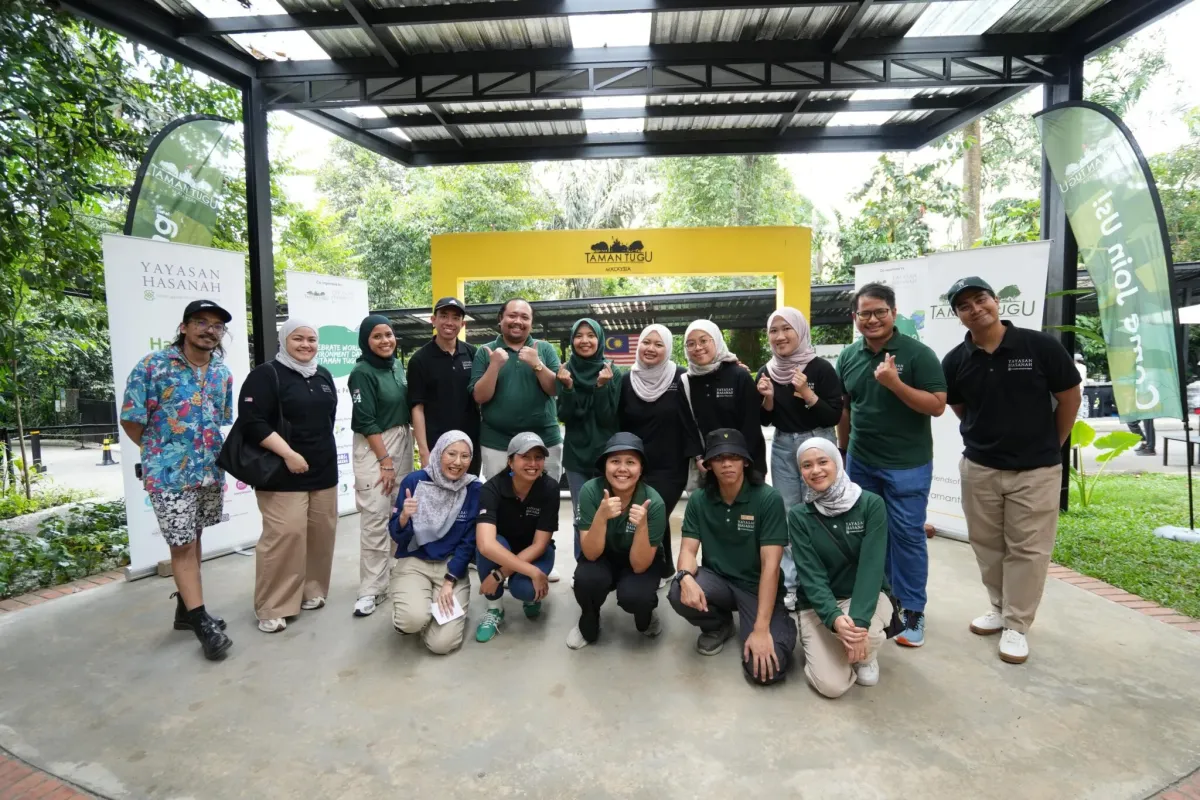Yayasan Hasanah team at Taman Tugu